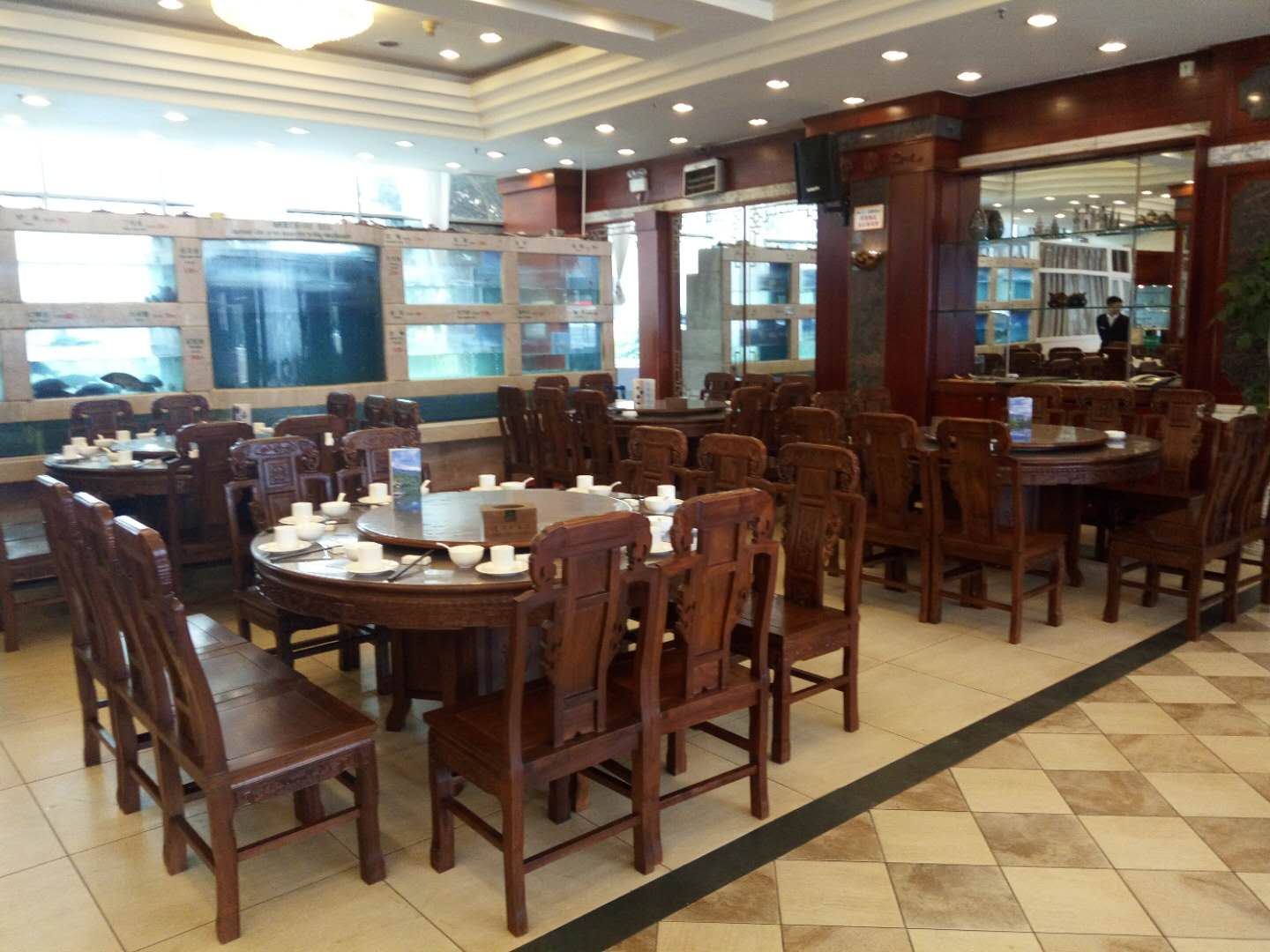 项目规划建设地下二层停车场