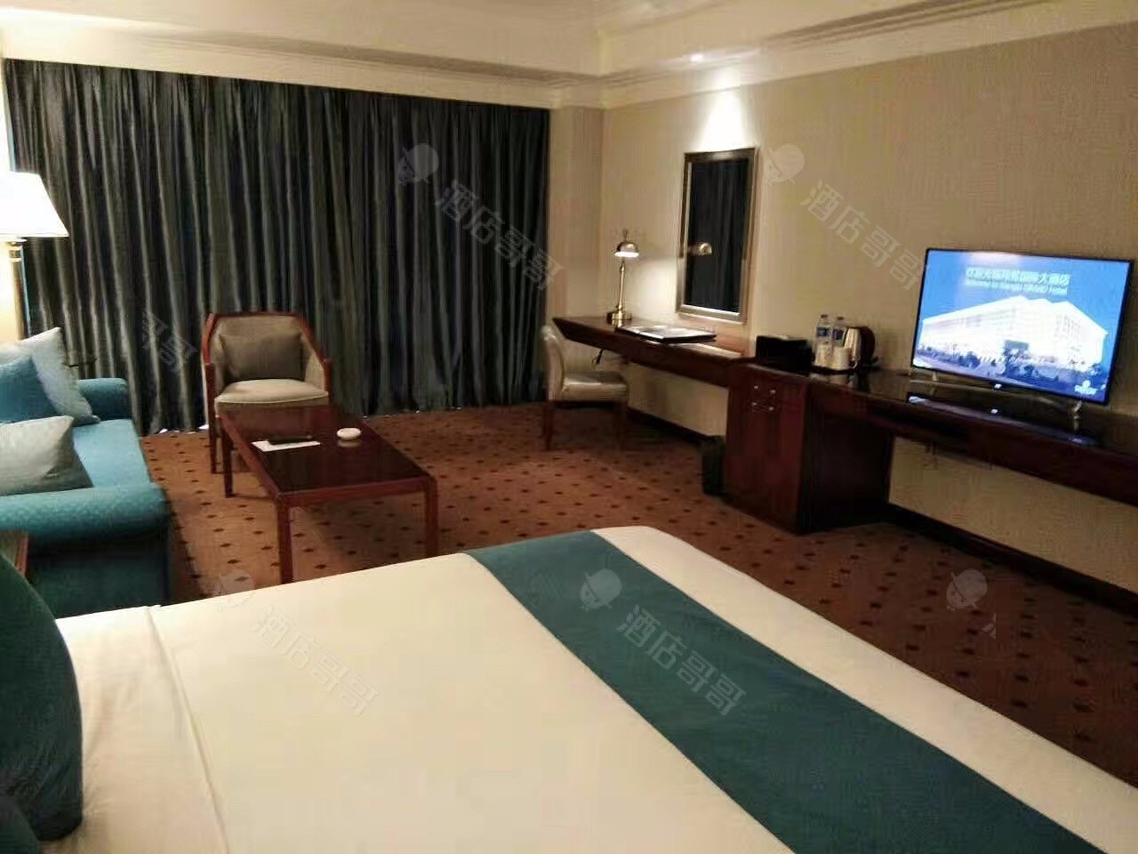 1、居住区家具：软垫家具、橱柜家具、卧室家具、青少年家具、餐厅家具、客厅书房家具、家庭办公家具、浴室家具、衣帽间家具、划门衣柜、家庭吧台家具等；2、公共区域家具：医院家具、学校家具、酒店家具、博物馆家具、图书馆家具、会议厅家具、饭店家具、戏剧院家具、电影院家具、酒吧/咖啡馆/赌场家具；3、其他：乡村民居家具、VIP室内装饰、古玩家具、桑拿家具、装修木匠的工作展示、家具生产新技术、家具企业所用的软件；4、室内装修：室内设计、室内楼梯、室内烟囱、窗户装饰、镜子、艺术玻璃；5、材料：木板、胶合板、填充物、室内装璜材料、漆器和清漆、木材的保存材料；6、建筑木工材料：叠层梁、天花板、地板、门板、窗户、楼梯；7、办公家具：办公室家具、会议室家具、工厂现场家具