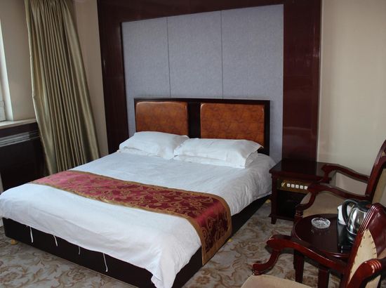 16.9%为婴幼儿及青少年家具展品