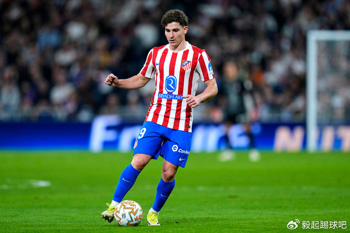 巴萨今夏锋线补强计划曝光：阿尔瓦雷斯成首选