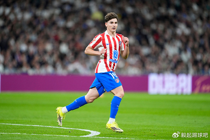 巴萨今夏锋线补强计划曝光：阿尔瓦雷斯成首选