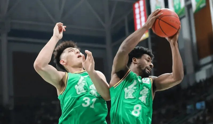 辽宁男篮裁掉布罗金顿 注册新外援勒迪引热议